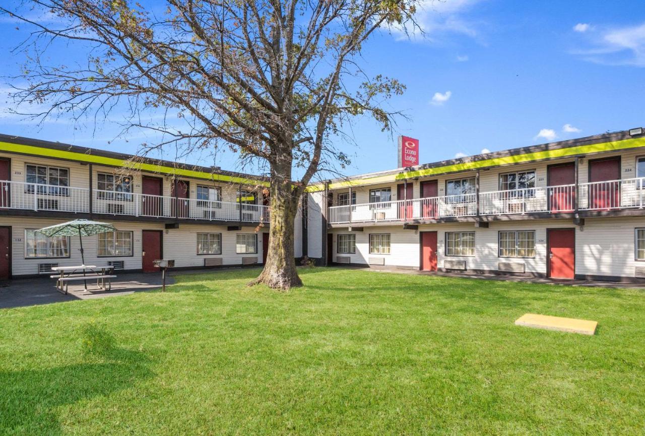 Econo Lodge Inn&Suites Terre Haute Esterno foto
