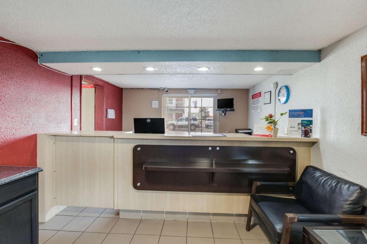 Econo Lodge Inn&Suites Terre Haute Esterno foto