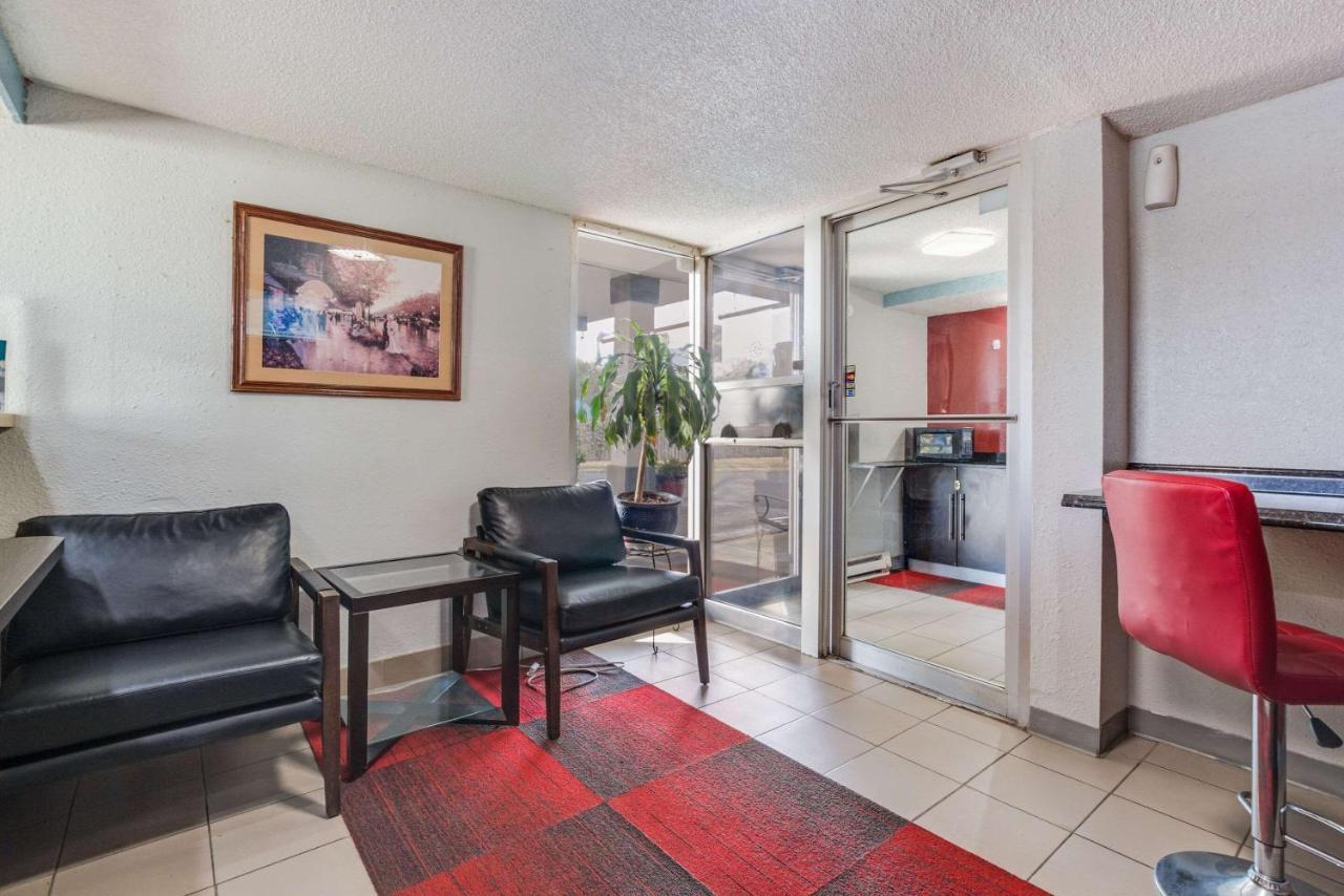 Econo Lodge Inn&Suites Terre Haute Esterno foto