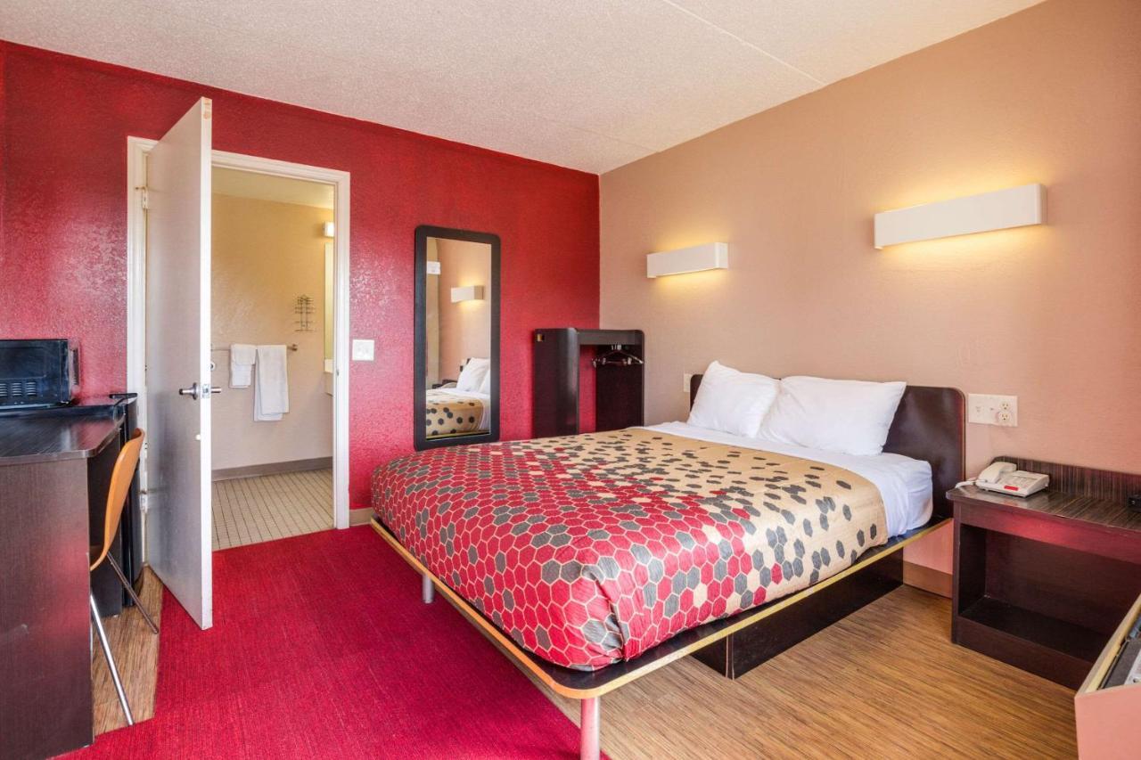 Econo Lodge Inn&Suites Terre Haute Esterno foto