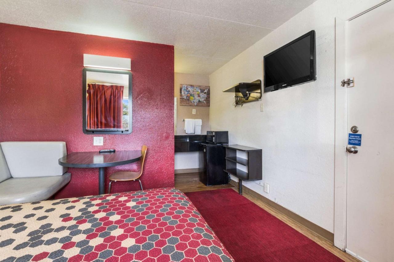 Econo Lodge Inn&Suites Terre Haute Esterno foto