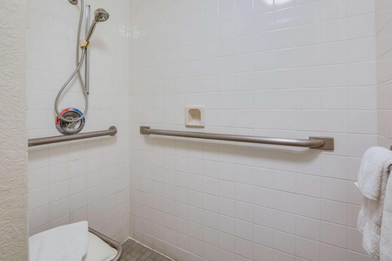 Econo Lodge Inn&Suites Terre Haute Esterno foto