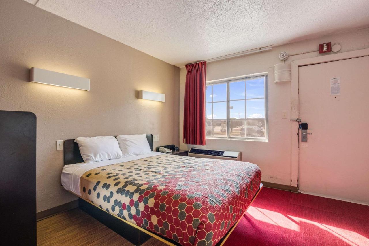Econo Lodge Inn&Suites Terre Haute Esterno foto