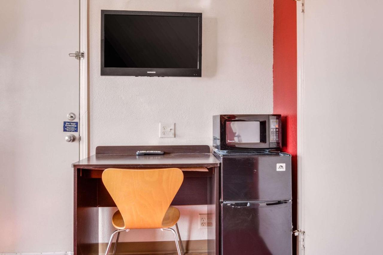Econo Lodge Inn&Suites Terre Haute Esterno foto