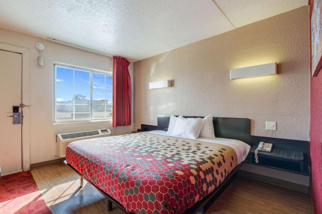 Econo Lodge Inn&Suites Terre Haute Esterno foto